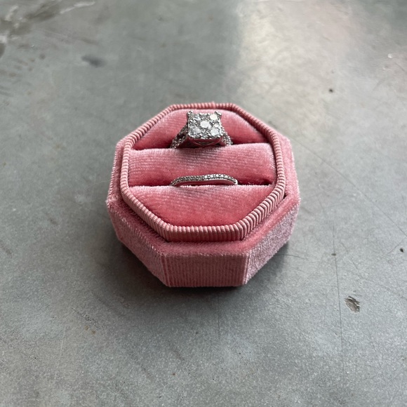 *** SOLD*** Vintage Diamond Cluster Ring Set 14K White Gold - Picture 3 of 8